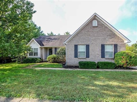 Zillow paris ky - 250 Creekview Dr, Paris, KY 40361 is currently not for sale. The 686 Square Feet single family home is a 2 beds, 1 bath property. This home was built in null and last sold on 2023-10-20 for $140,000. View more property details, sales history, and Zestimate data on Zillow.
